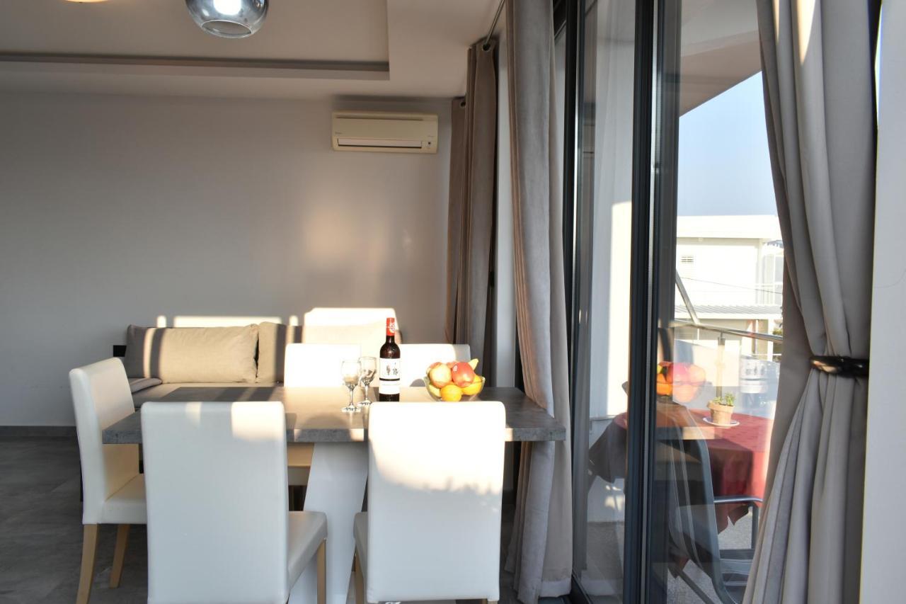 Apartments Toni 普利莫顿 外观 照片