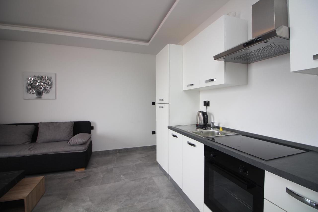 Apartments Toni 普利莫顿 外观 照片