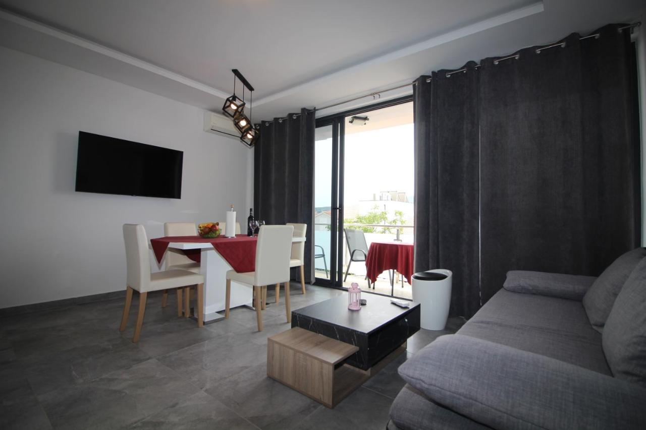 Apartments Toni 普利莫顿 外观 照片